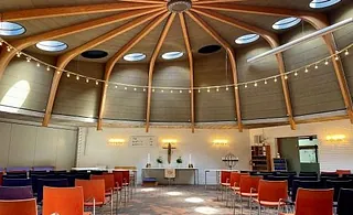 Kirke i salen